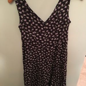 Moda sleeveless dress